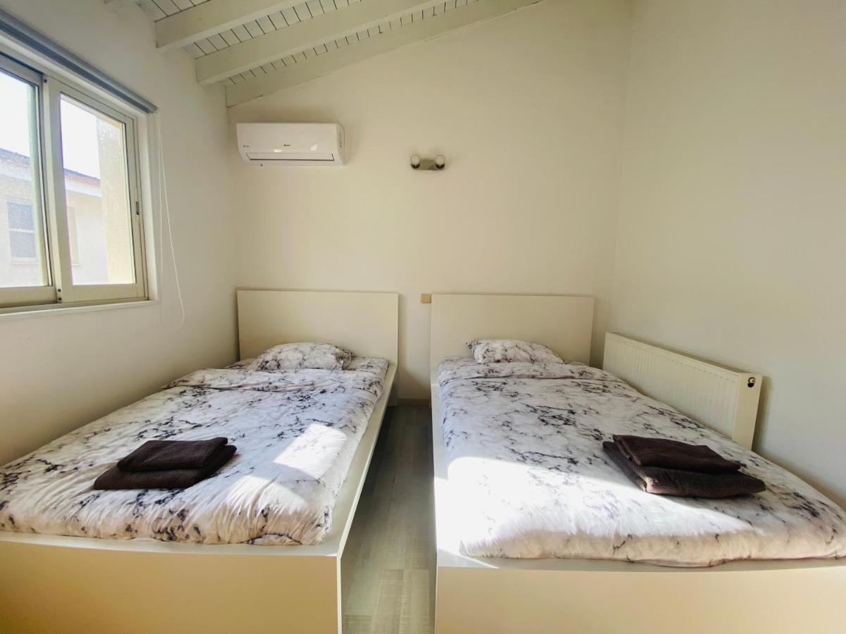 Gaia - 4 Bedroom House In * Larnaca