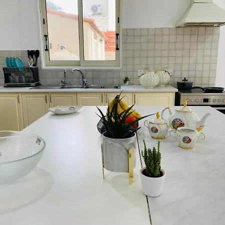 Gaia - 4 Bedroom House In Larnaca Exterior photo
