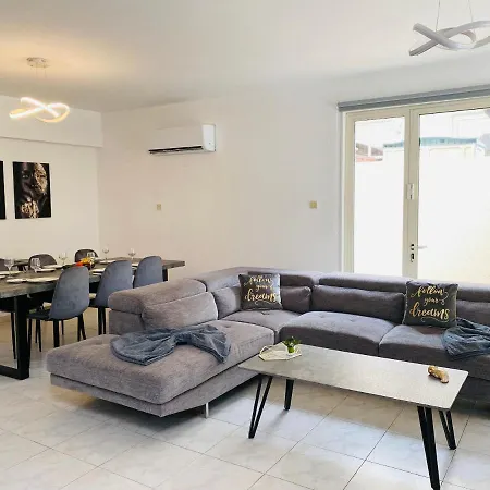 Gaia - 4 Bedroom House In Larnaca Exterior photo